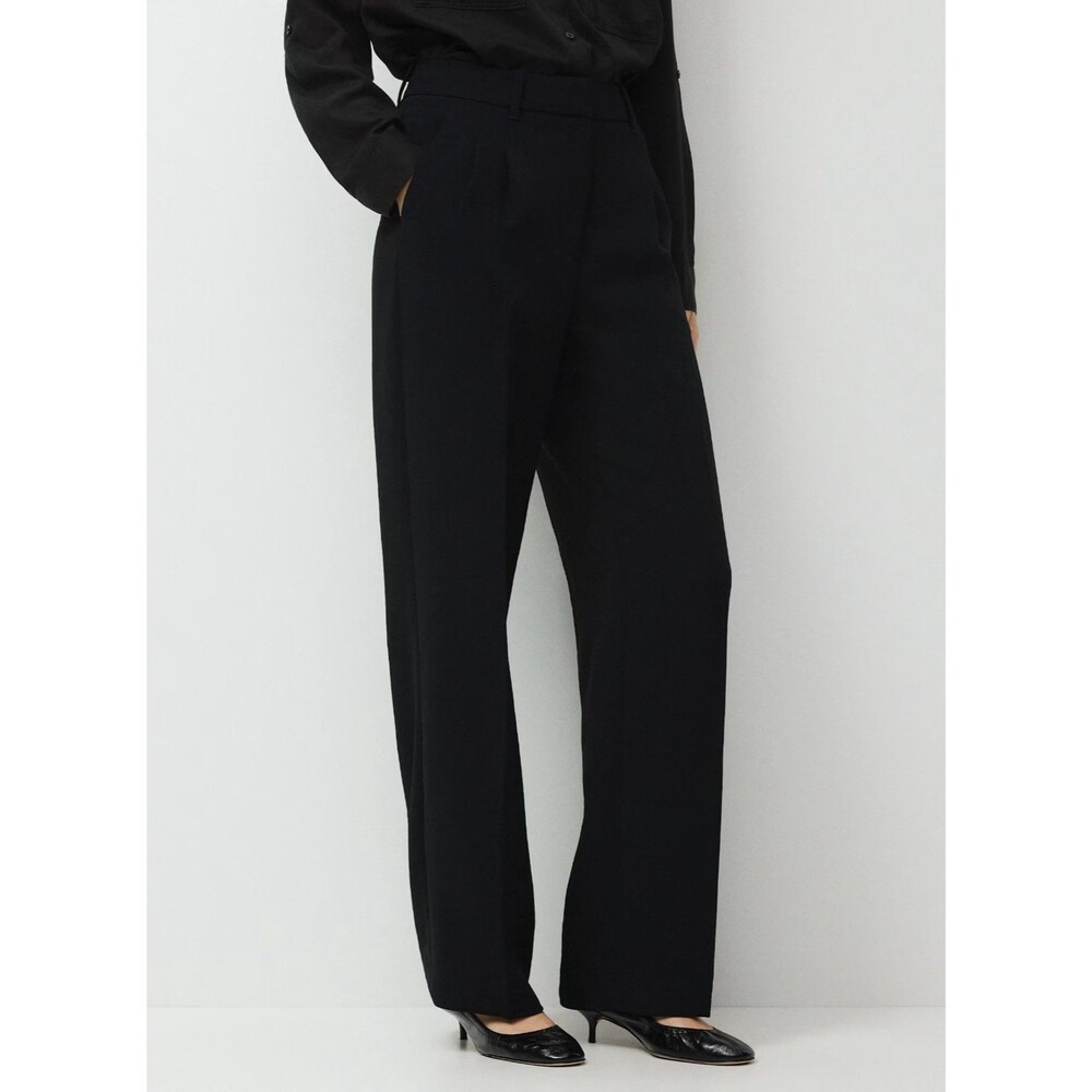 Aritzia Wilfred Effortless Pant Black Wide Leg Hemmed Pleated Sz 4 High Rise